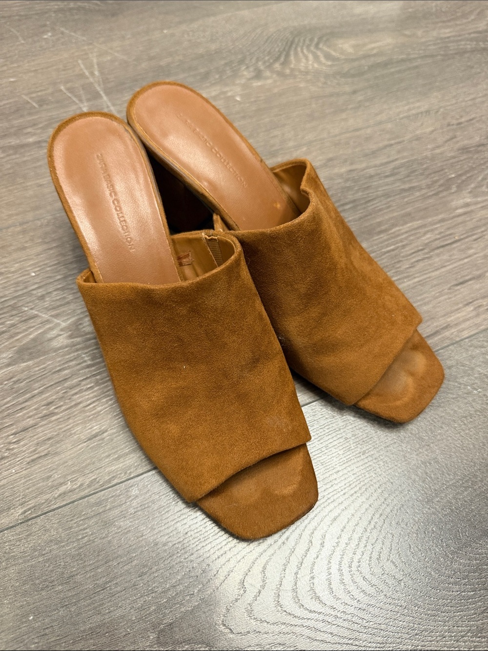 Zara Suede Open-Toe Mule Slides in Chestnut